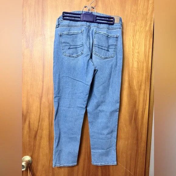 American Eagle Tomgirl Jeans - Picture 3 of 8